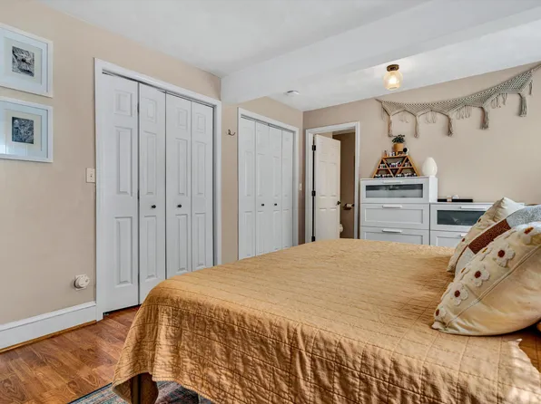 5709 Hollins Rd, Roanoke, VA 24019
