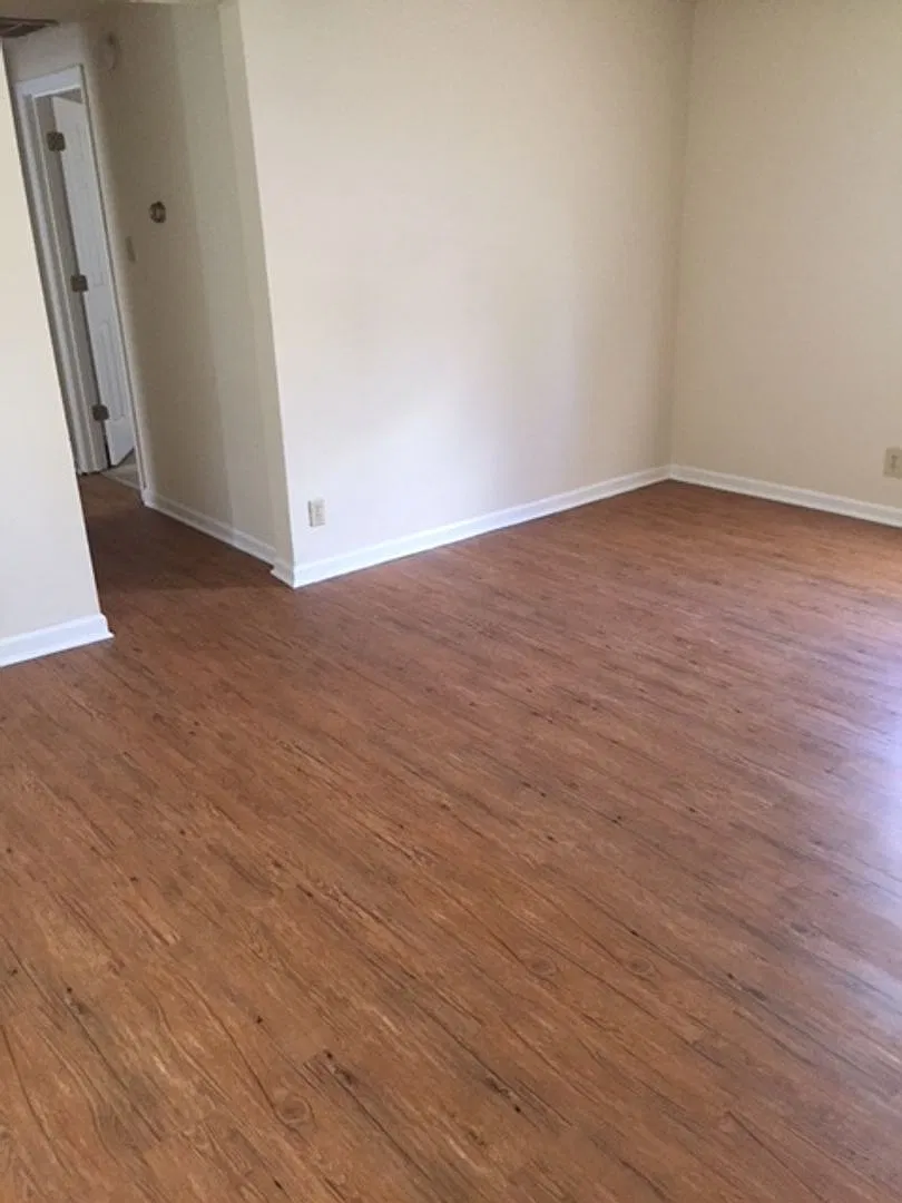 3 Bed 2 Bath Home — Photo 4