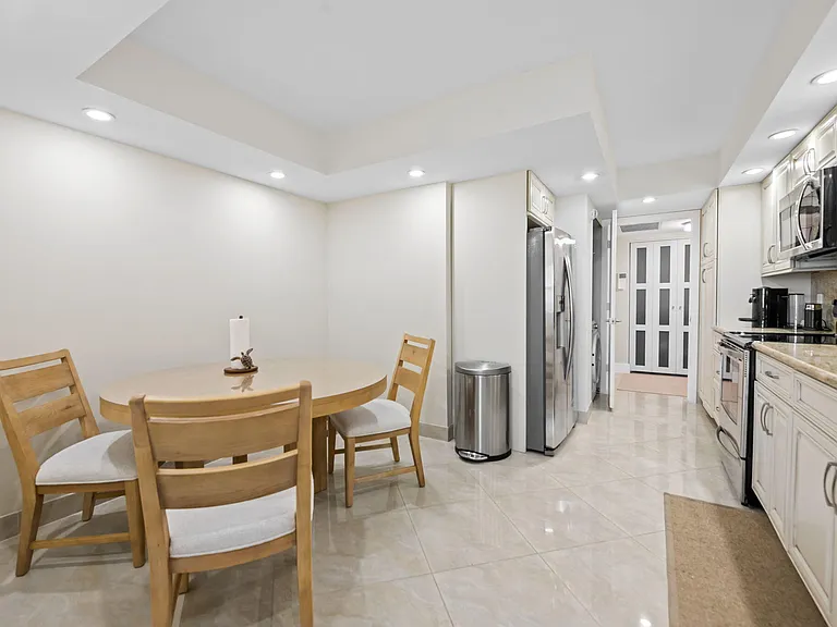 4900 N Ocean Blvd #711 — Photo 3