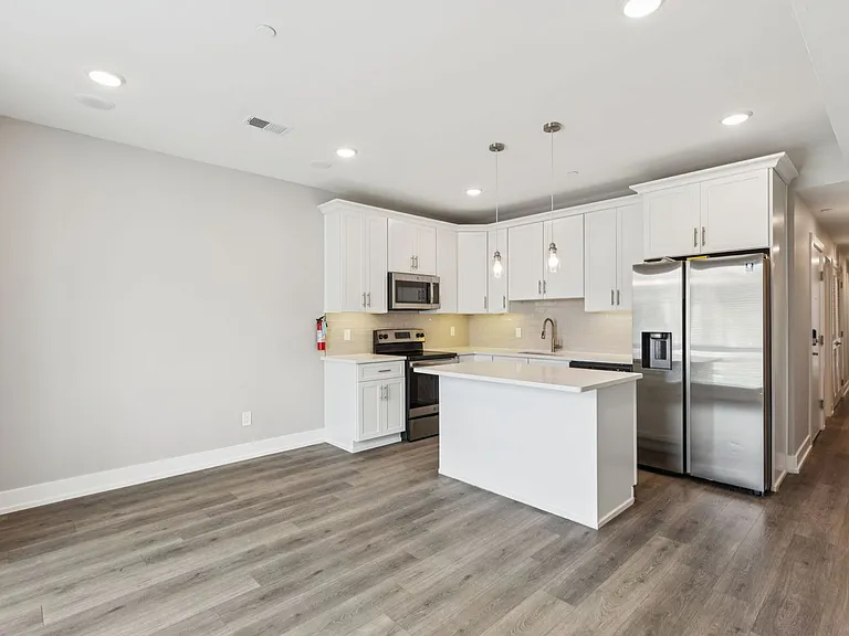 2531 N Front St #2 — Photo 11