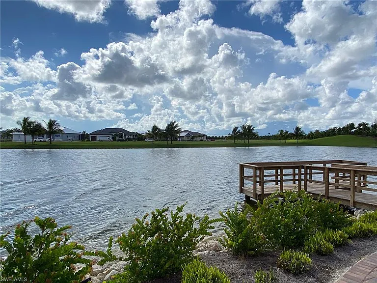 14639 Edgewater Cir — Photo 23