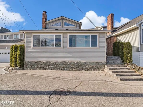 111 Bridge St, Lake Orion, MI 48362