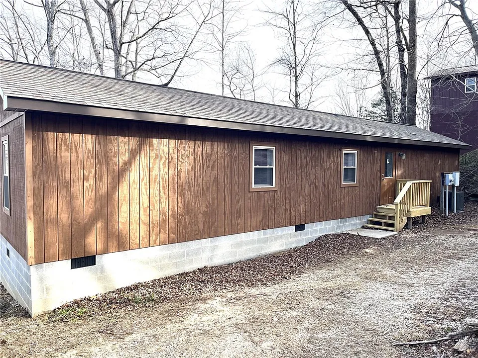 212 Whitewater Lake Rd