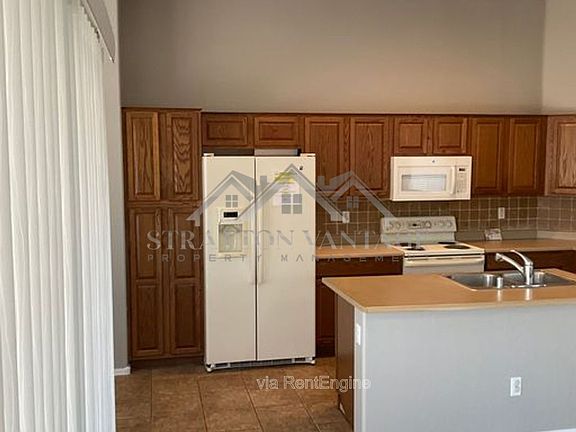 4th image of 6020 N Milano Ct