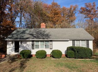 8640 Choctaw Rd, North Chesterfield, VA 23235