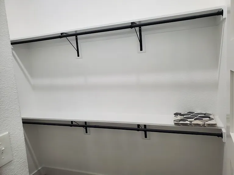 100 Nathan Ln — Photo 8