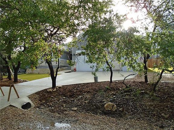 2nd image of 21516 Lakefront Dr