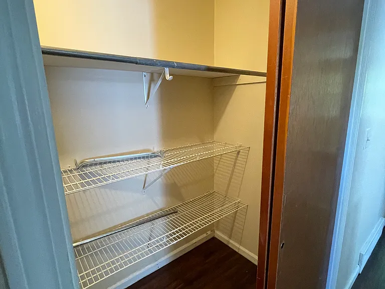 212 Sunshine Dr #L — Photo 17