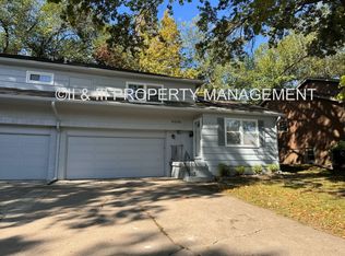 9508 Outlook Dr, Overland Park, KS 66207