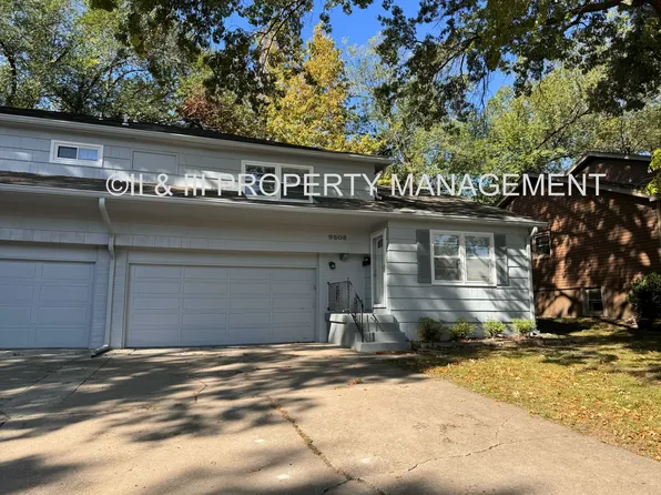 9508 Outlook Dr, Overland Park, KS 66207