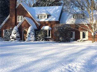 293 Inwood Dr, Rochester, NY 14625