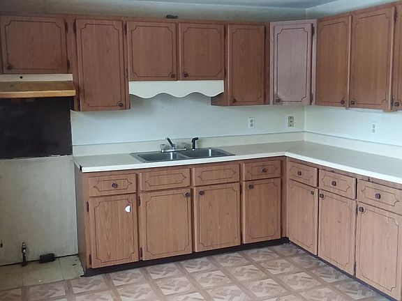 4th image of 38 Viola Dr #B