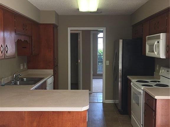 2nd image of 257 S Teakwood Ct