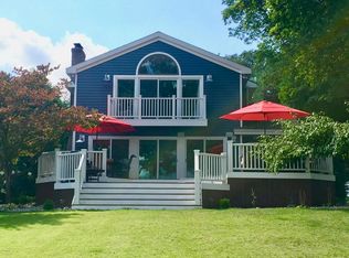 1361 W Gull Lake Dr, Richland, MI 49083