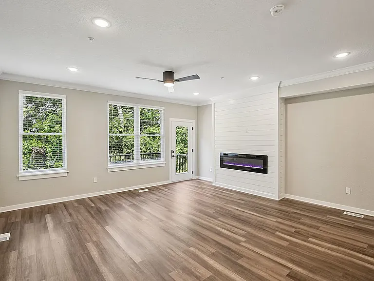 Greenwood Townhomes — Photo 6