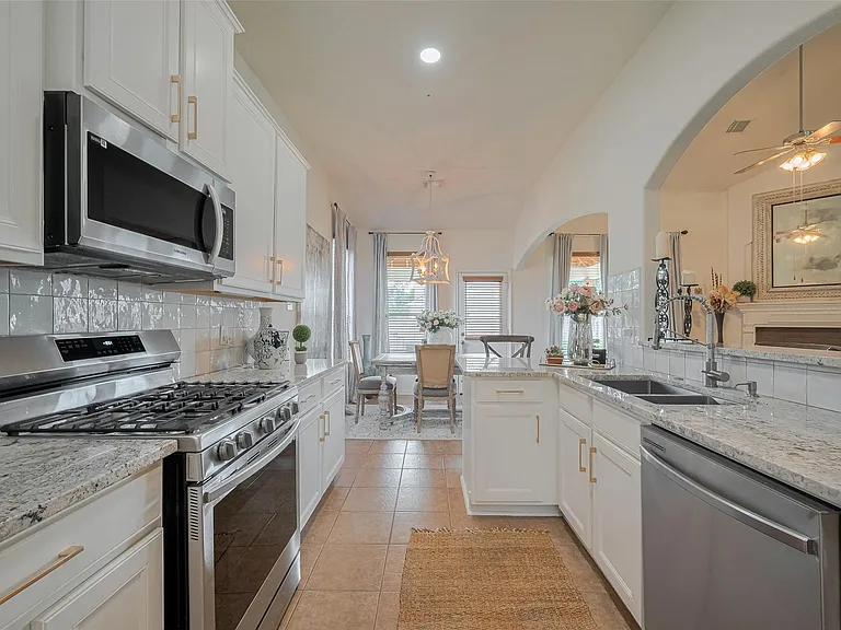 25203 Melody Oaks Ln — Photo 15