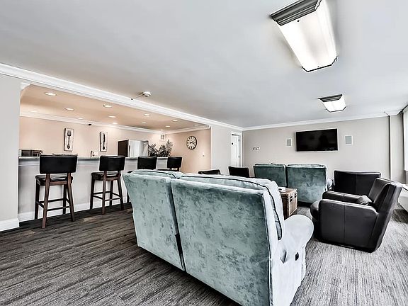 4th image of 2754 N Hampden Ct APT 907