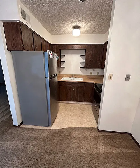 1415 N Main St #6 — Photo 9
