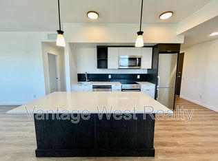 615 Rutland Rd N #401, Kelowna, BC V1X3B6