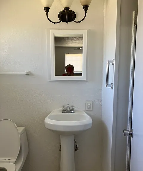 6520 Fountain Ln — Photo 2