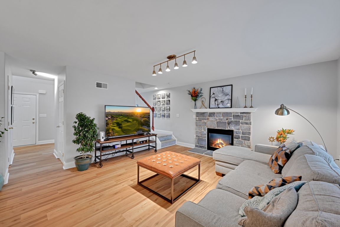 next background image