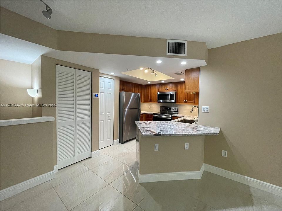 1st image of 2131 SE 10th Ave APT 1116