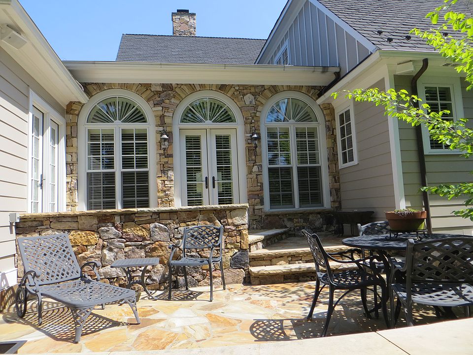 2nd image of 2706 Stonegate Ct