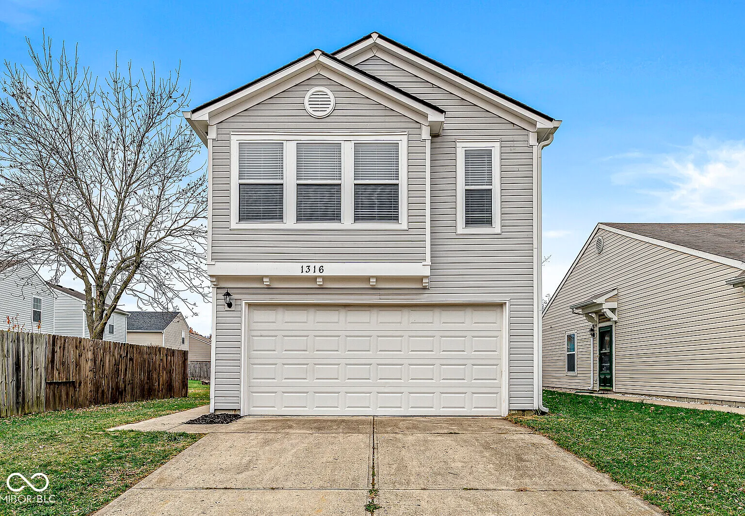 3 bed, 2.5 bath, 1865 sqft, $2,100 — Photo 1