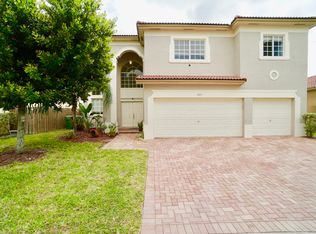 2113 NE 40th Rd, Homestead, FL 33033