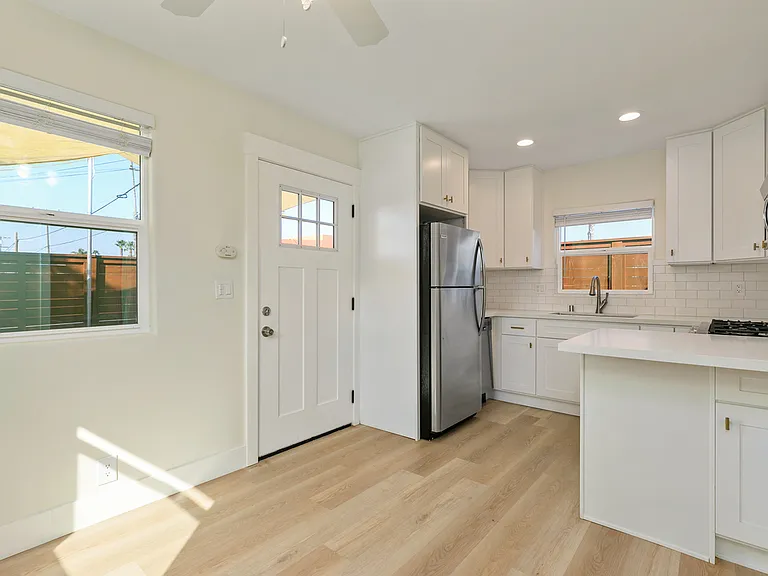 1010 S Tremont St #B — Photo 1