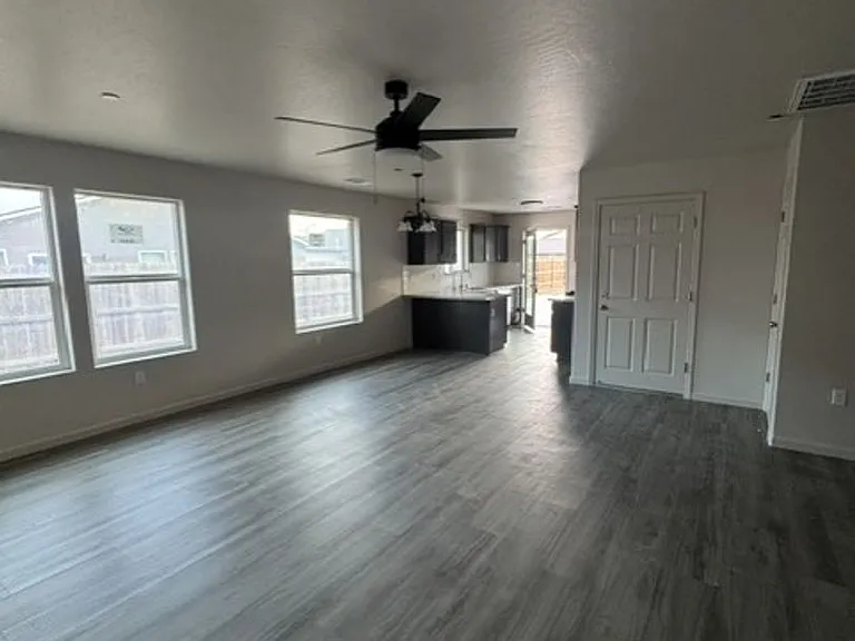 2395 Oakmont Cir — Photo 15