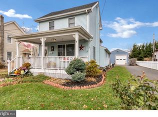 33 W Howard St, Clayton, NJ 08312