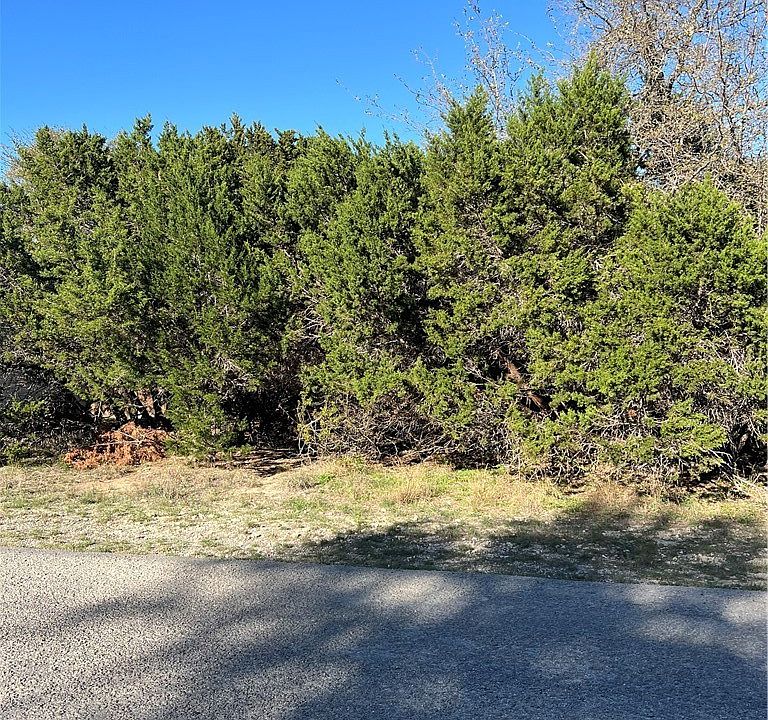 2nd image of 440 Canyon Edge