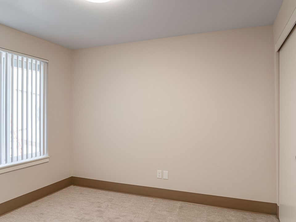 Building Photo 5