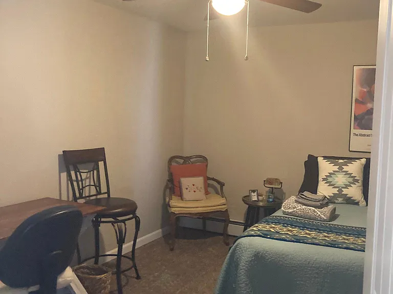 624 Crown Ridge Dr #B — Photo 8