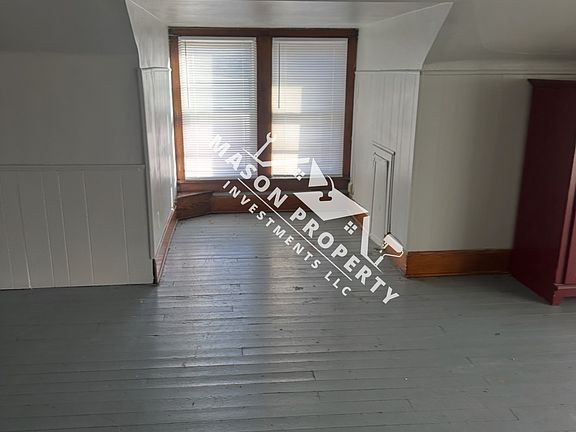 4th image of 17 N Sutphin St #2