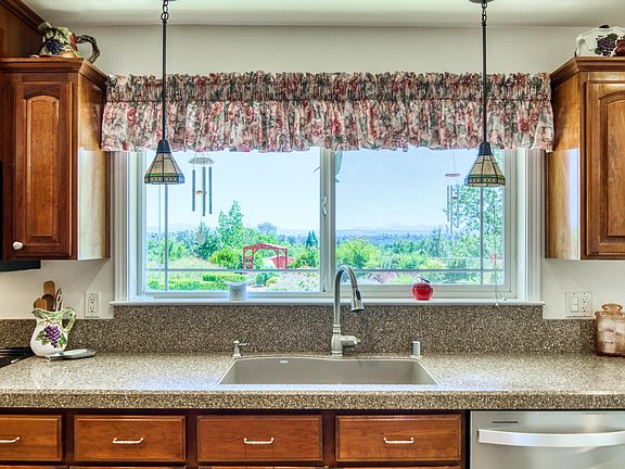 2nd image of 9877 Hillview Dr