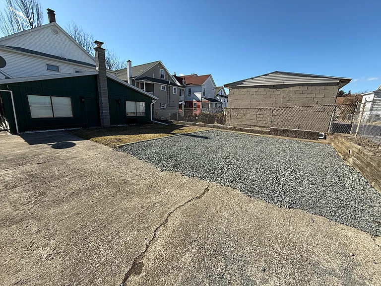 41 Pulaski St #1 — Photo 12