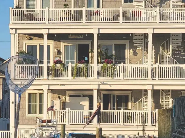 412 W Dock St, Wildwood, NJ 08260