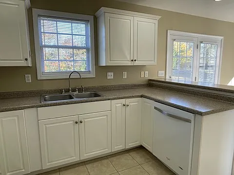 2633 Suffolk Dr — Photo 11