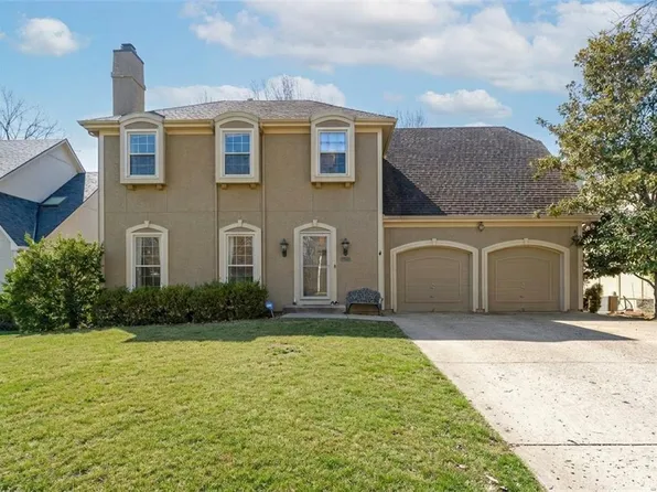 5811 W 124th St, Overland Park, KS 66209