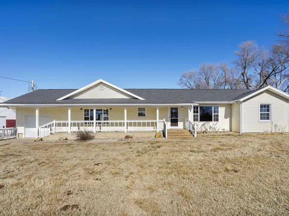 1421 E 420th Road, Bolivar, MO 65613