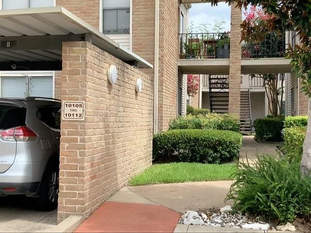 1st image of 10105 Waterstone Dr