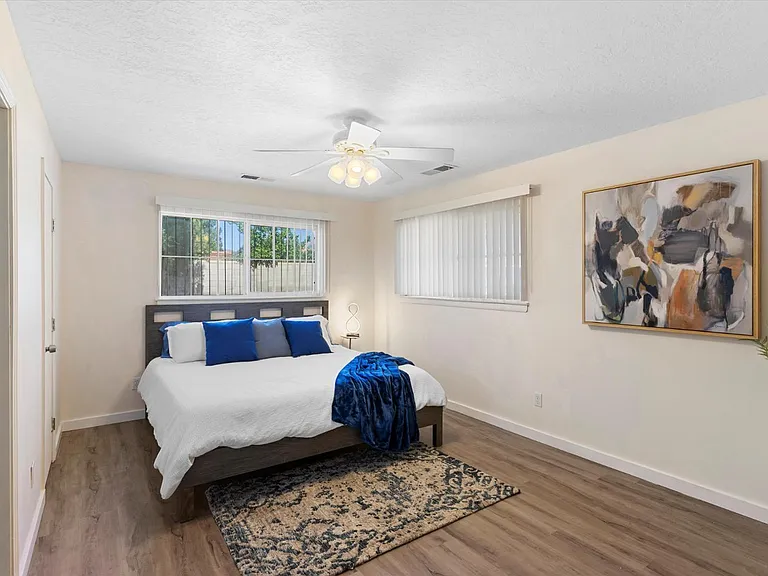 10217 Santa Paula Ave NE — Photo 18