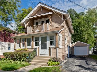 1115 Palmer Pl, Waukegan, IL 60085