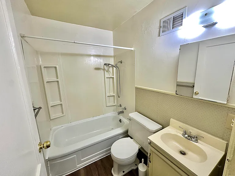 1901 Conlin Ave #A — Photo 10