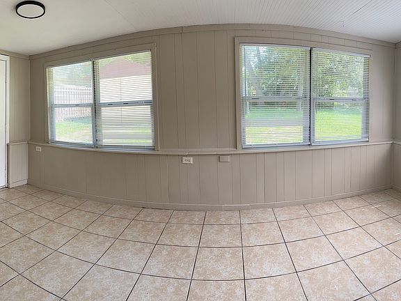3rd image of 4628 Date Palm Dr