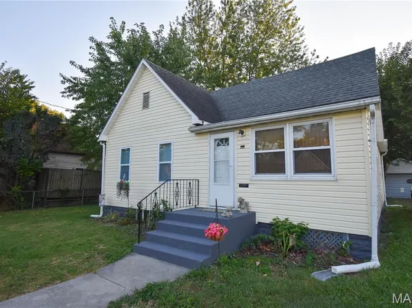 406 S Jersey St, Gillespie, IL 62033