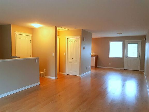 3rd image of 109 91st St Unit 9105-109