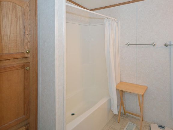 5th image of 9790 W D Ave